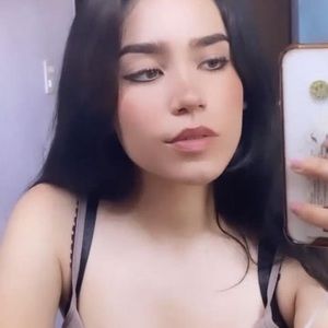 Meet your Posher, Alba